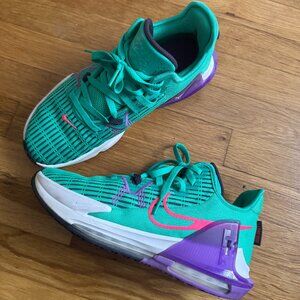 Nike LeBron Witness 6 Basketball Shoes